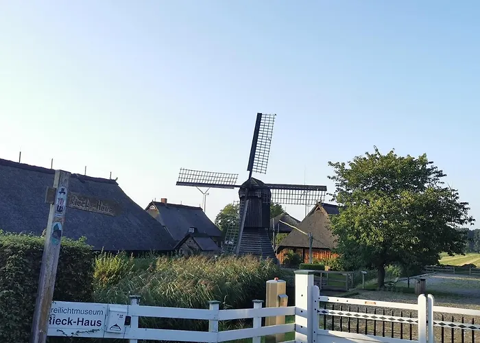 Dom wakacyjny Haus Am Deich 47 Stilvolles An Der Elbe In Stadtnaehe *