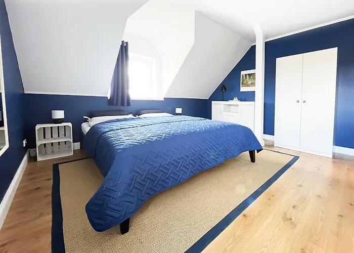 Haus Am Deich 47 Stilvolles An Der Elbe In Stadtnaehe