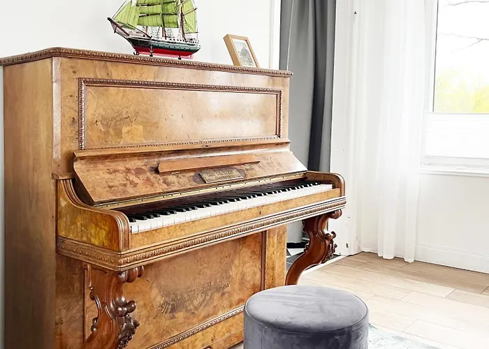 Haus Am Deich 47 Stilvolles An Der Elbe In Stadtnaehe Hamburg